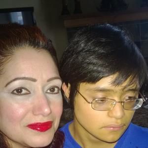 Meet your Posher, Ofelia